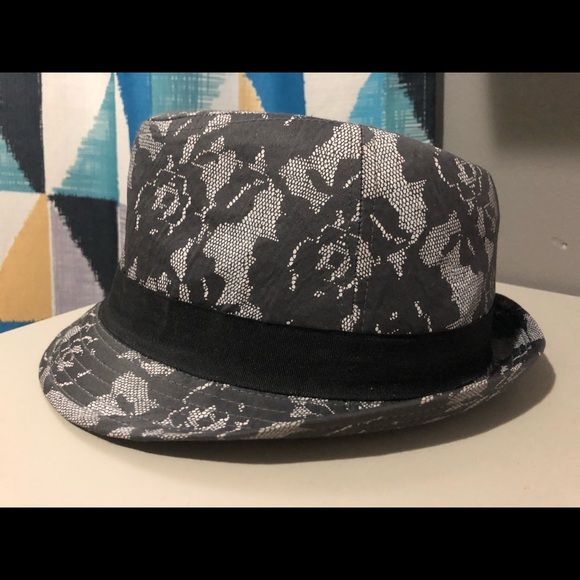 Fashion Fedoraa with Jewel Buckle - Picture 4 of 4